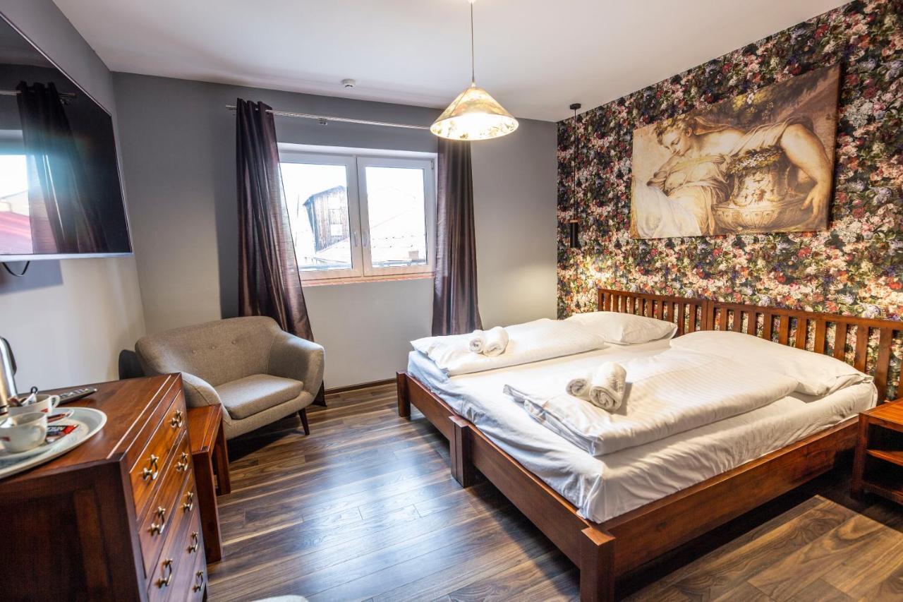 In Spirit, Hotel V Roznovskem Pivovaru - Pivni Lazne, Wellness & Cokoladovna รอชนอฟ ป็อด ราดโฮชติเย็ม ภายนอก รูปภาพ